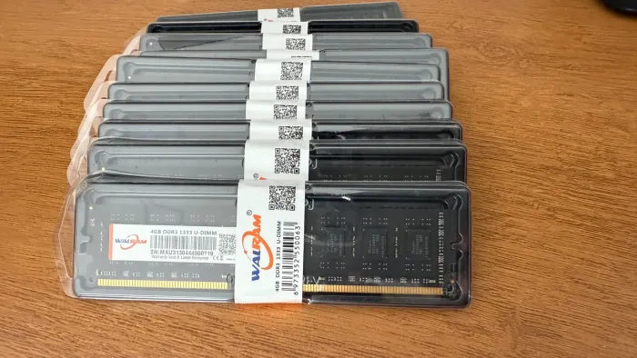 DeskTop memórias DDR3 / 4GB / 1333MHz (NOVA)
