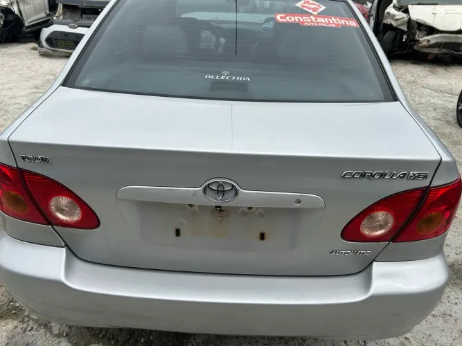 TAMPA TRASEIRA COROLLA 2004/ sem acessórios 