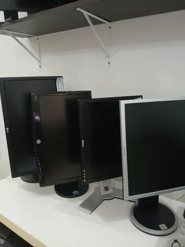 Monitores rotacionais diversos tamanhos de 17" até 23" polegadas apartir de 250,00