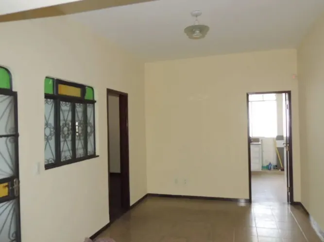 Casa localizada no São José