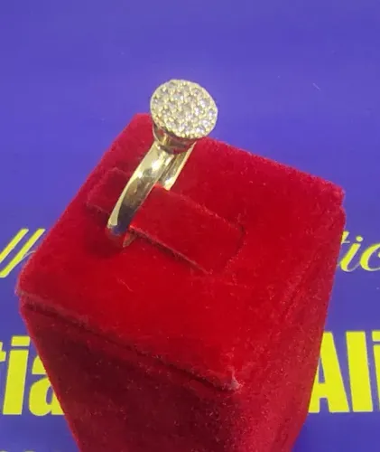 Anel Chuveirinho Diamantes 1 mm Peso 1.10 Gramas Ouro 18 Kilates