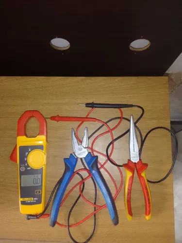 Eletricista predial e indústrial