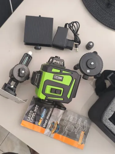 Nível a laser completo novo