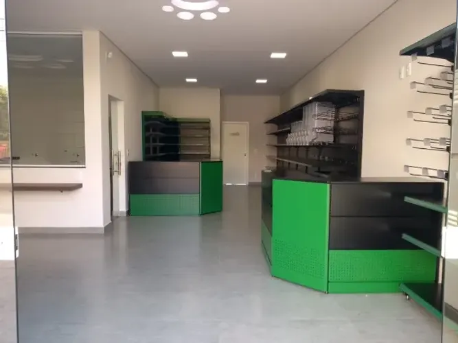 Pet Shop - móveis em geral, gondolas, balcão, mini porta palete
