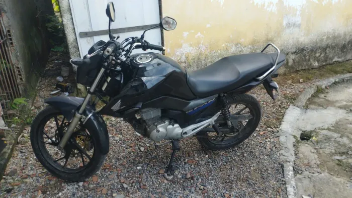 Moto HONDA CG 150 FAN ESDI 2015  em ótimo estado de conservação.