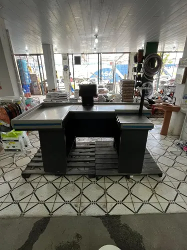 Caixa para comércio 2m.