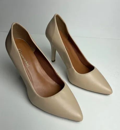 Scarpin feminino Nude NOVO N° 37