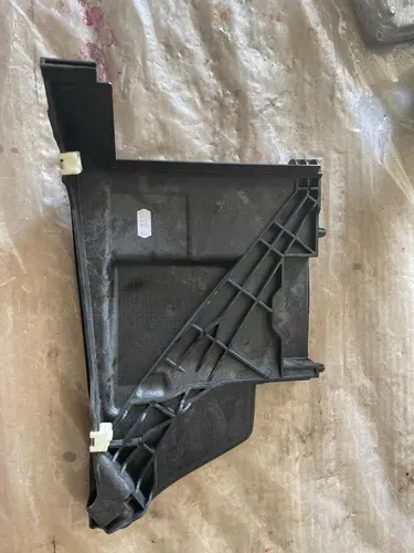 Tampa Caixa Bateria (7419826) Bmw X1 2016 / 2019