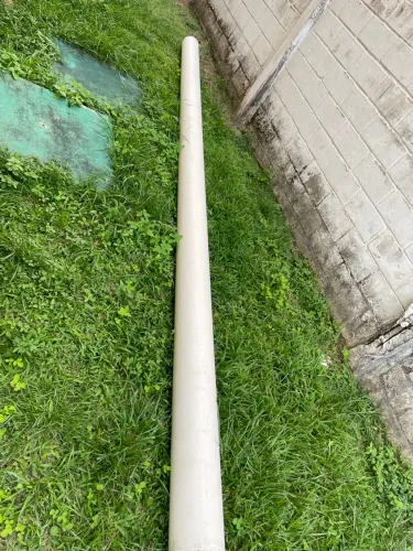 Cano de construção de 20 de largura comprimento 5 m e meia