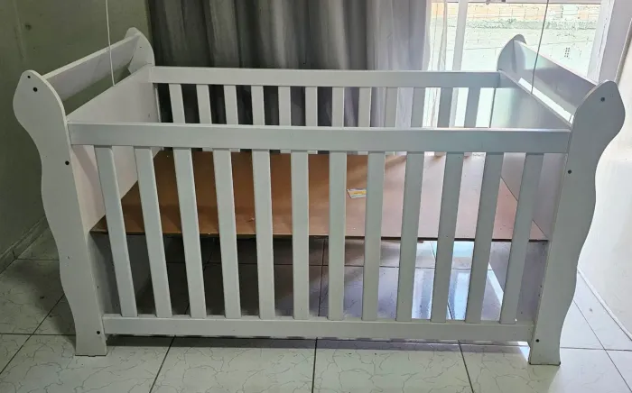 Combo Berço Mini Cama Carolina Baby + Colchão Ortobom Baby Light (Seminovo)