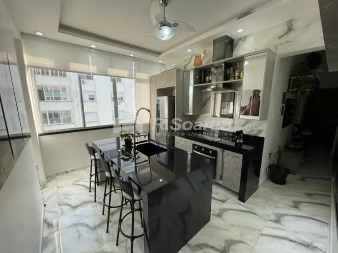 Apartamento reformado em Copacabana!