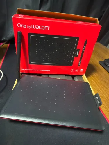 Mesa Digitalizadora One by Wacom CTL-472 Original - Excelente Estado - 180,00 no pix