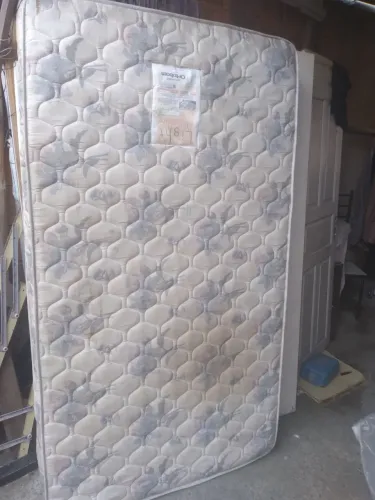 Colchão ortobom ( não entrego )