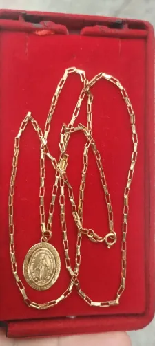 Corrente de ouro 18k tamanho grande vendo ou troco valor pra vender logo 2.200