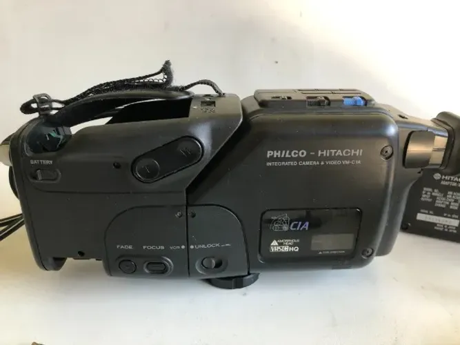 Filmadora Philco Hitachi VM CV1A