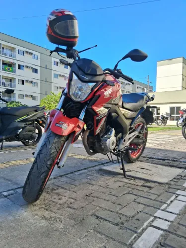 CB TWISTE 250 ÚNICO DONO
