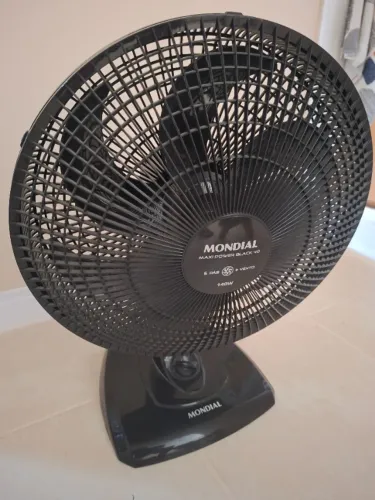 Ventilador de Mesa Mondial 6 pás 3 velocidade 110w