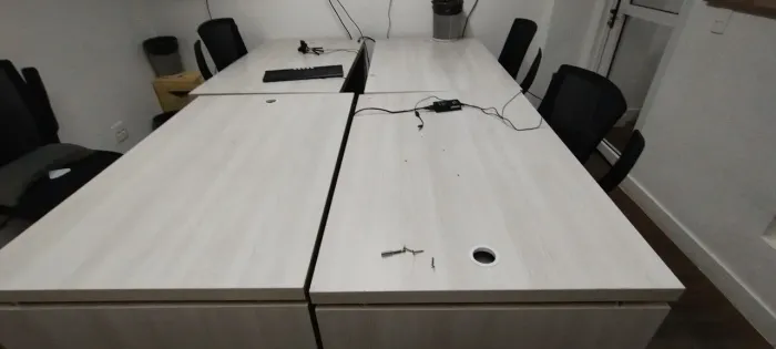 Mesa escritório com gaveteiro