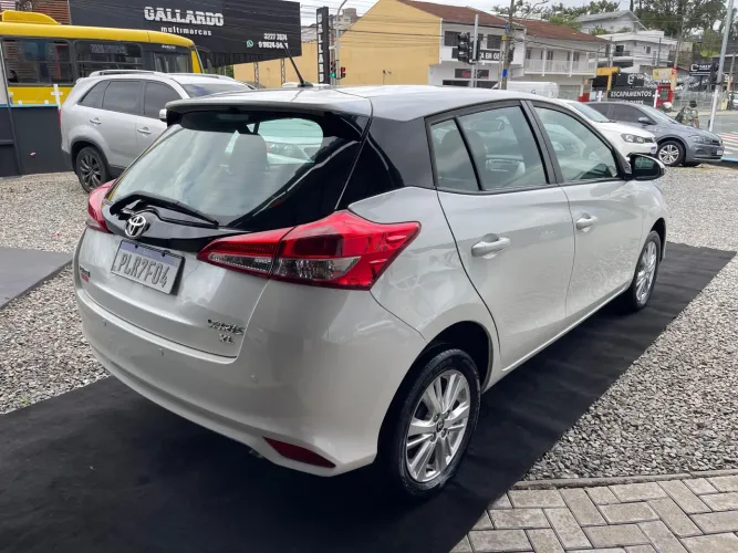 Toyota Yaris XL 1.3 Flex 16V 5P Aut. 2019