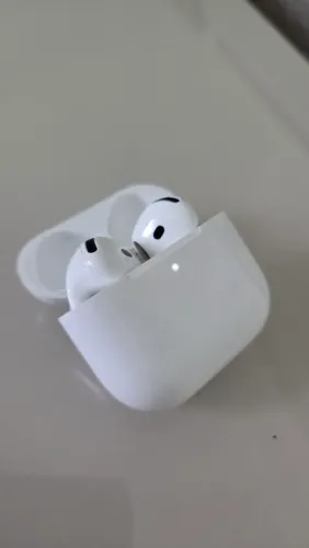 Airpods 4 sem ANC