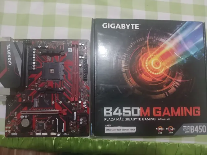 Placa mãe GIGABYTE B450M GAMING