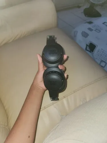 JBL FONE COM CANCELAMENTO DE RUIDO ATIVO