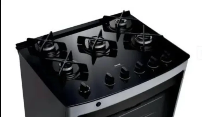 Fogão Consul 5 Bocas Cor Inox com Mesa de Vidro e Grade de Ferro Fundido -