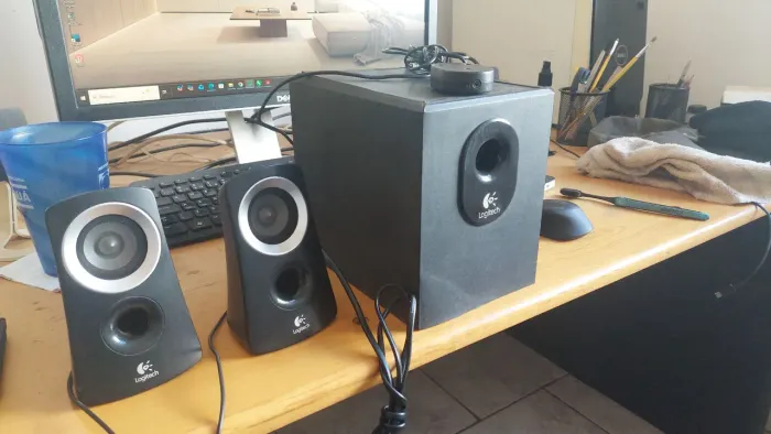 Caixas de som Logitech com subwoofer Z313 2.1 50w