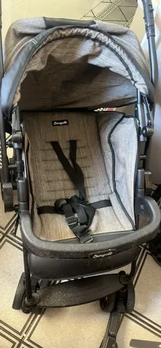 Carrinho de bebê