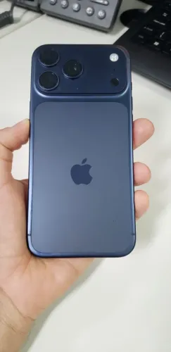 IPHONE 17 PRO MAX R$8.350