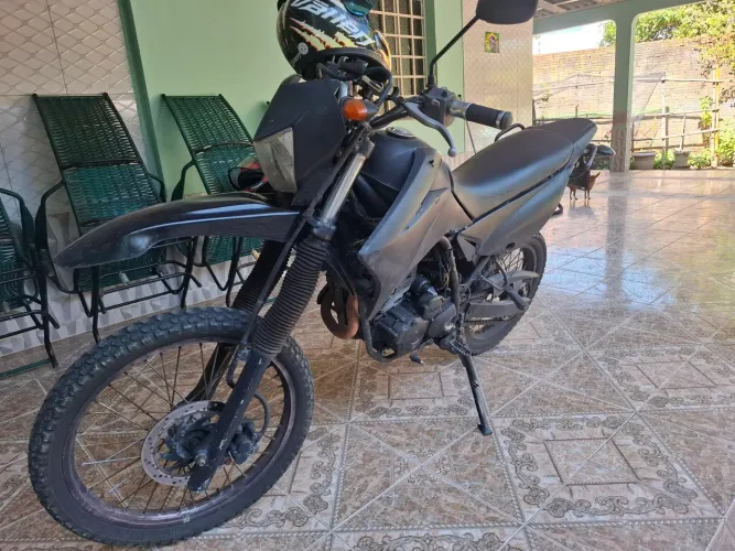 Lander 250 cilindradas 2014