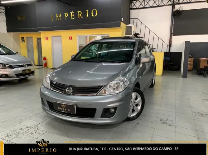 Nissan Tiida SL 1.8/1.8 Flex 16V Aut. 2012