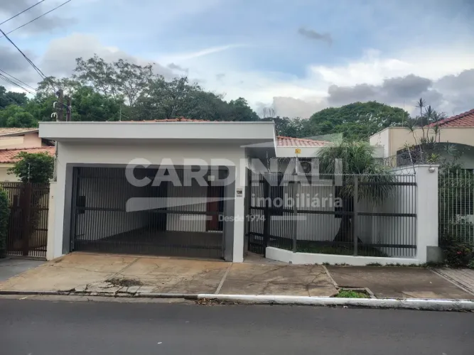 Casa térrea com 4 quartos e 2 suítes