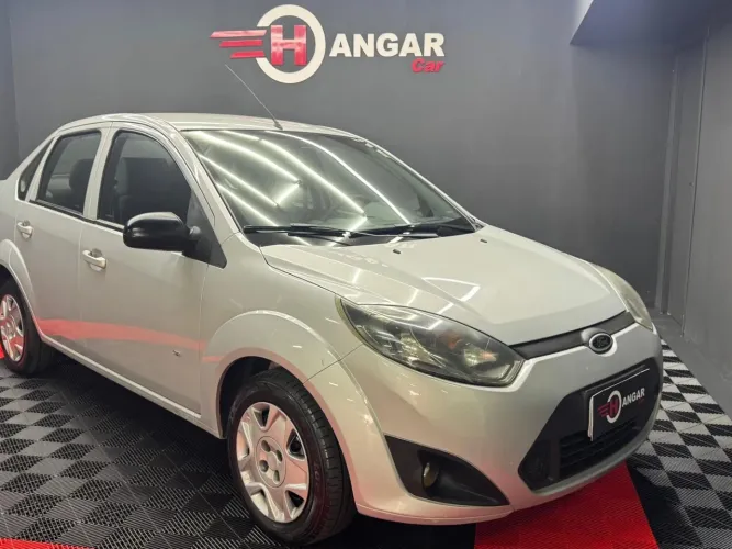 Ford Fiesta Sedan SE 1.0 8V Flex 4P 2014