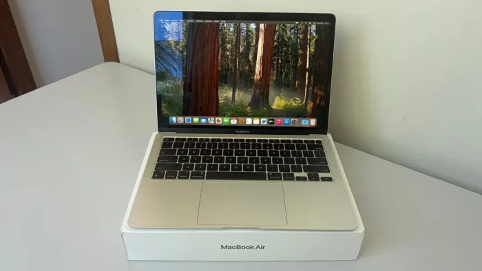 MacBook Air m1 8GB 256gb na caixa.