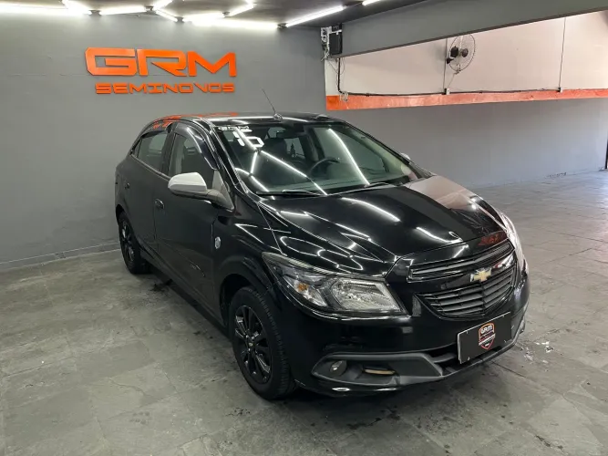 Chevrolet Onix Hatch Selecao 1.0 8V Flex Mec. 4P 2015