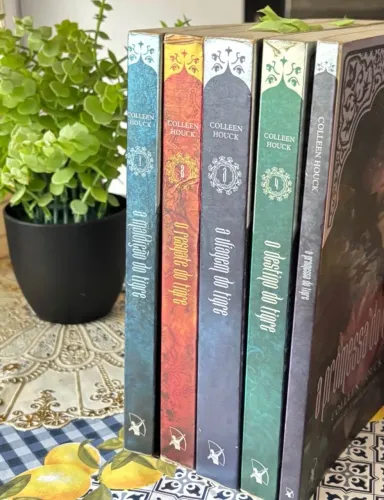 Livros A promessa do tigre e O destino do tigre