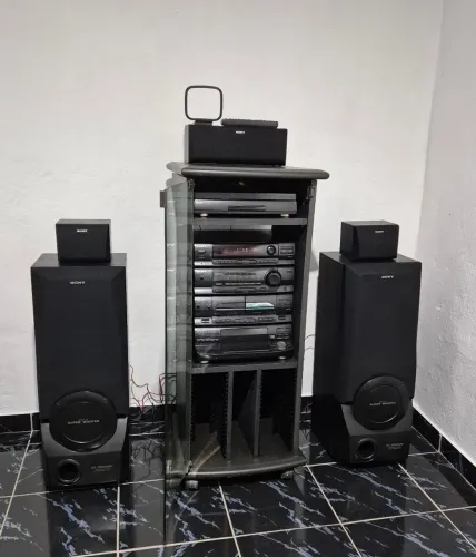 Sony LBT lê anúncios todo! 