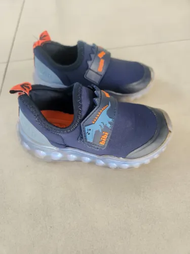 Tenis Bibi tamanho 24