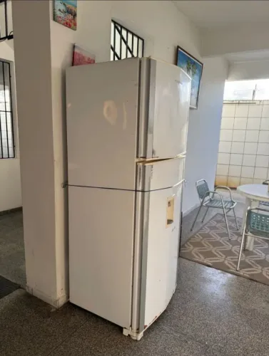 Geladeira usada em ótimo estado sem problema algum 
