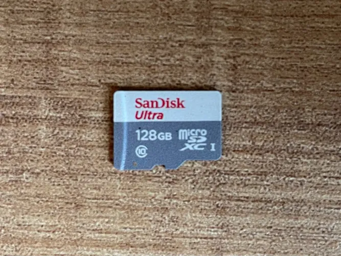 Cartão de Memória SanDisk Ultra 128GB microSD Classe 10