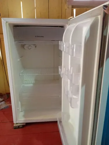 Vendo frigobar