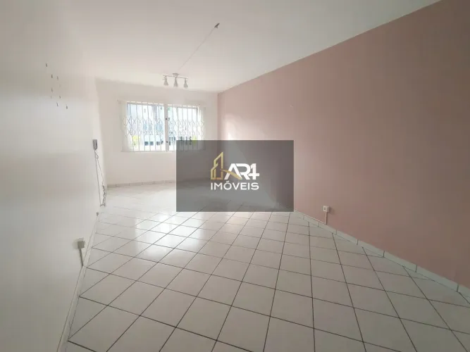 Sala Comercial à Venda no bairro Vila Izabel em Curitiba/PR