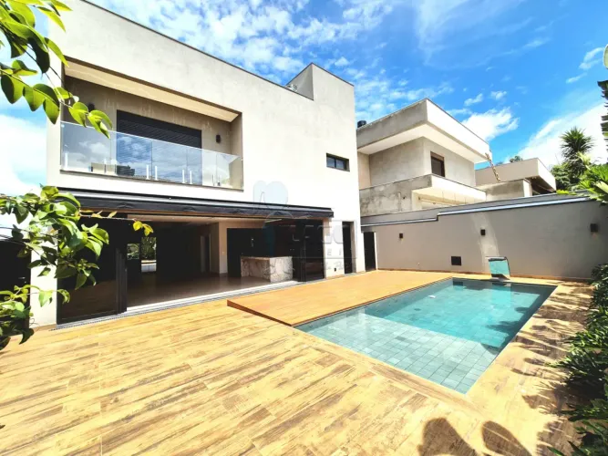 Casa sobrado de 376m² com 05 suítes à venda em condomínio - Bonfim Paulista