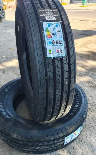 Pneu 215/75/17.5 