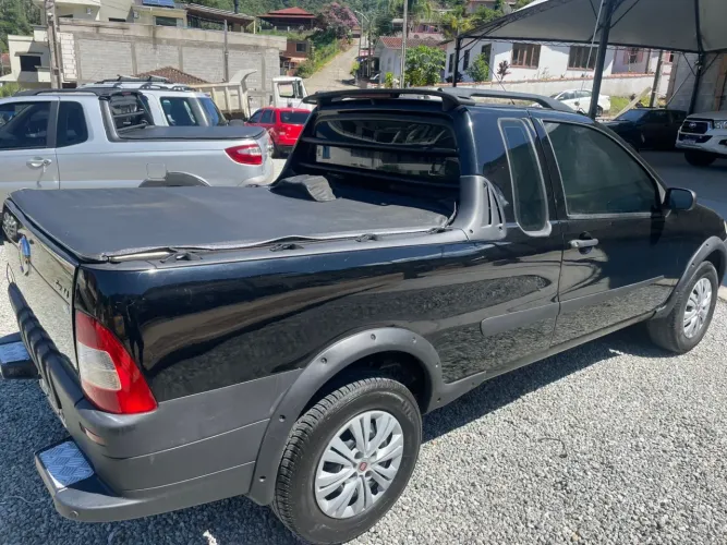 Fiat Strada 1.4 MPI Fire Flex 8V CE 2010