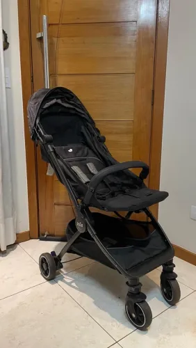 Carrinho bebê Joie Pact