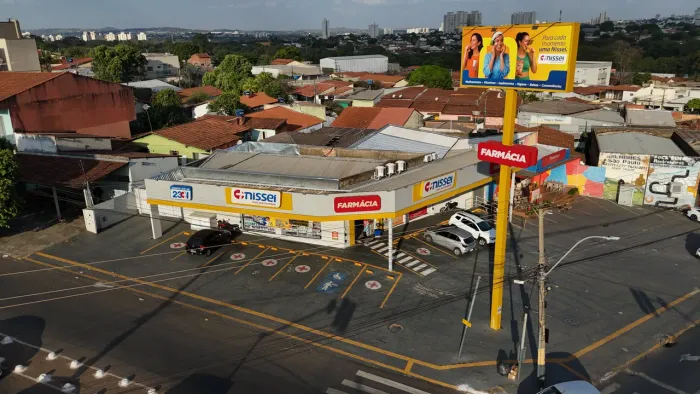 Prédio de 605 m² à venda no Panorama Parque em frente a Pão de Goiás.