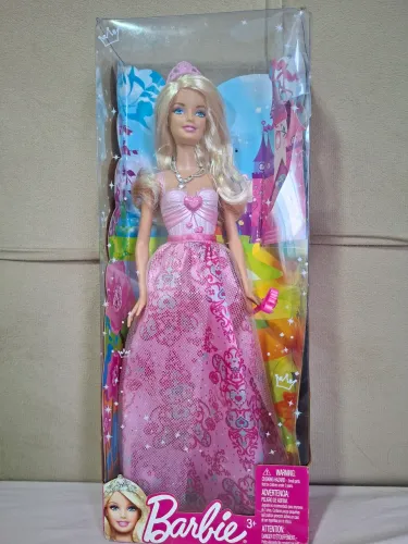 boneca barbie fairytale magic 2012