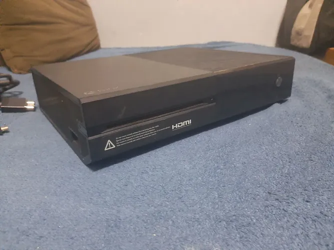 X Box one 500gb sem controle!!!